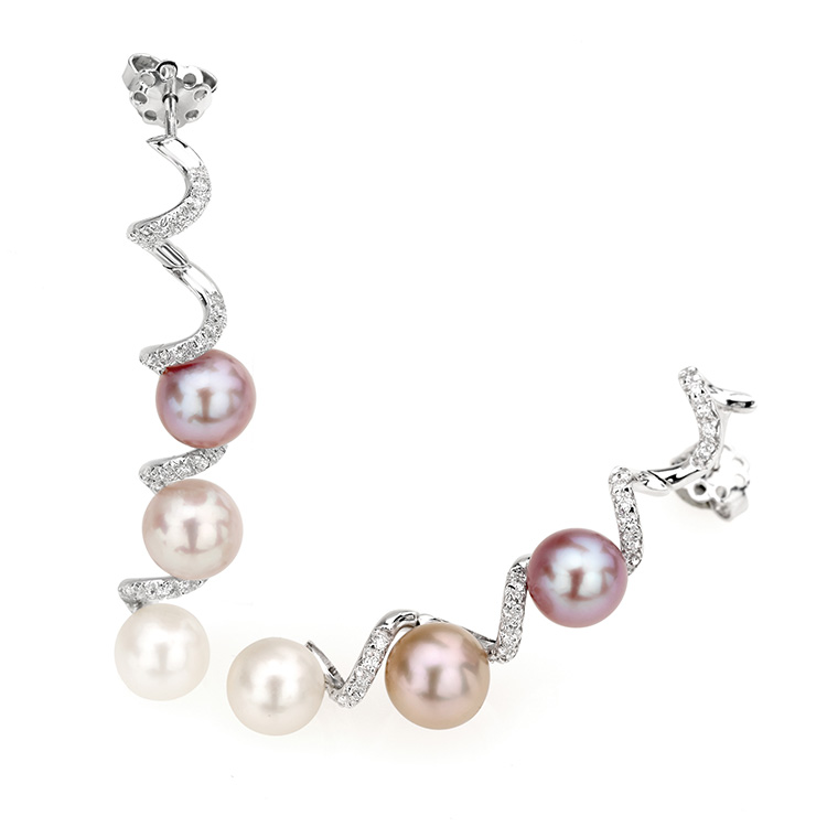 Earrings white gold 18kt brilliant cut diamonds 0,45ct Japanese Pearls from 7,50mm to 8mm
