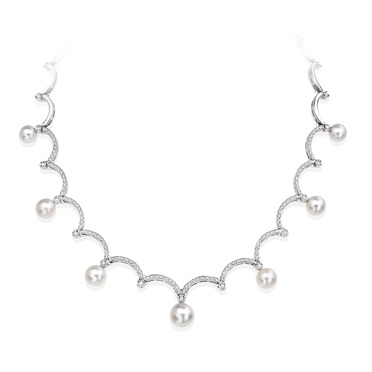 Necklace white gold 18kt brilliant cut diamonds 0,80ct Japanese Pearls from 6,50mm to 8,00mm